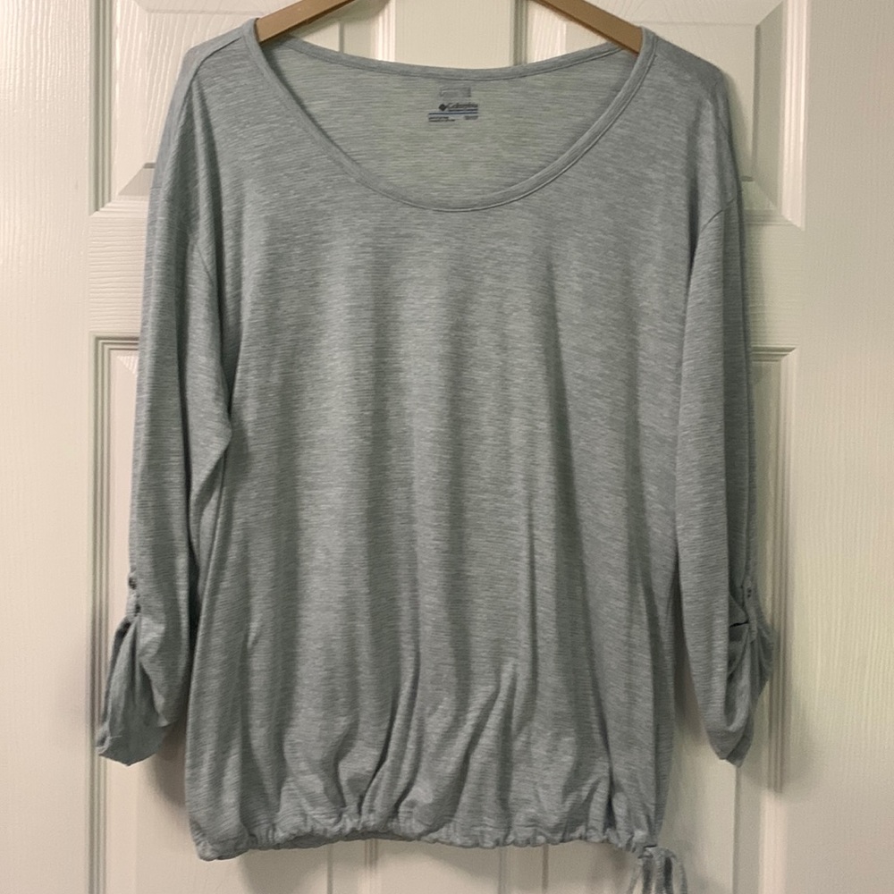 Columbia Omni-Wick Women’s 1X Causal Greenish textured shirt